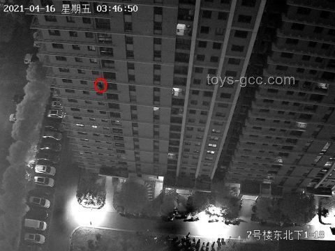 **保安变身“飞檐走壁”大侠？高空索降盗窃亿元玉石的真假经历🔍**